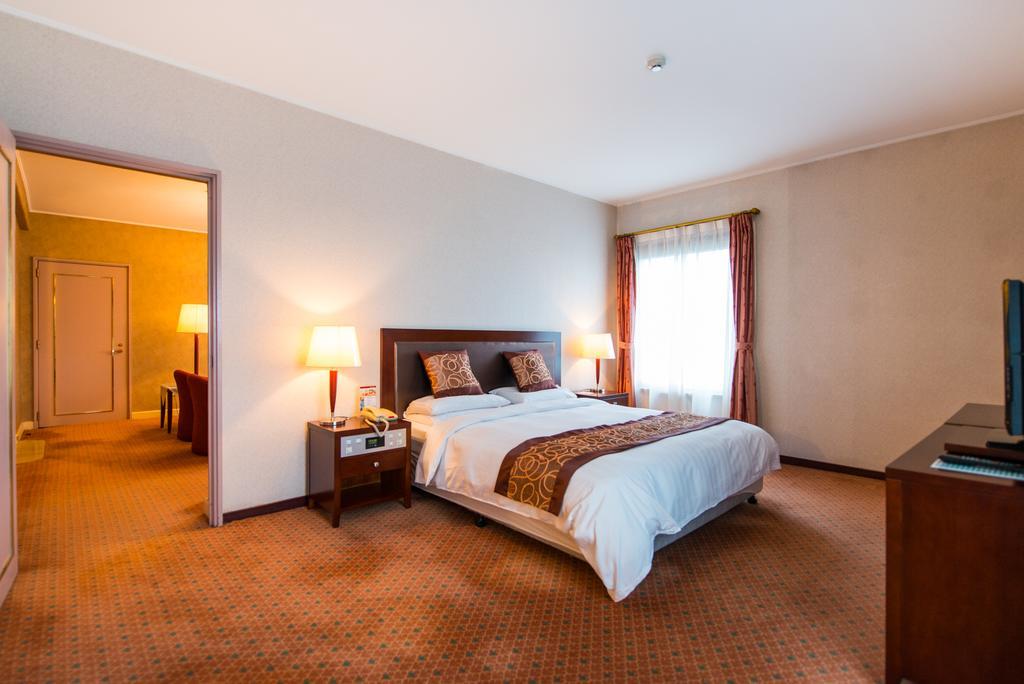Shanghai International Airport Hotel Екстериор снимка
