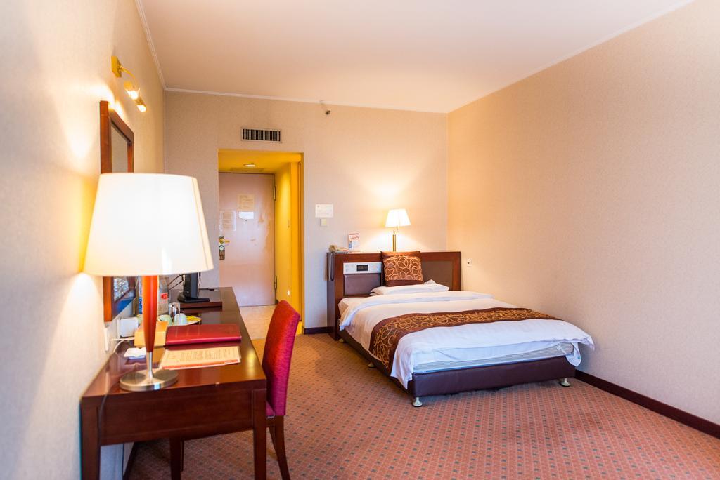 Shanghai International Airport Hotel Екстериор снимка