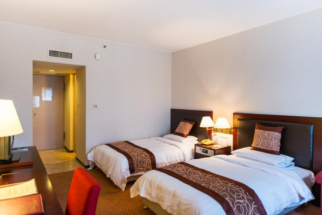 Shanghai International Airport Hotel Екстериор снимка