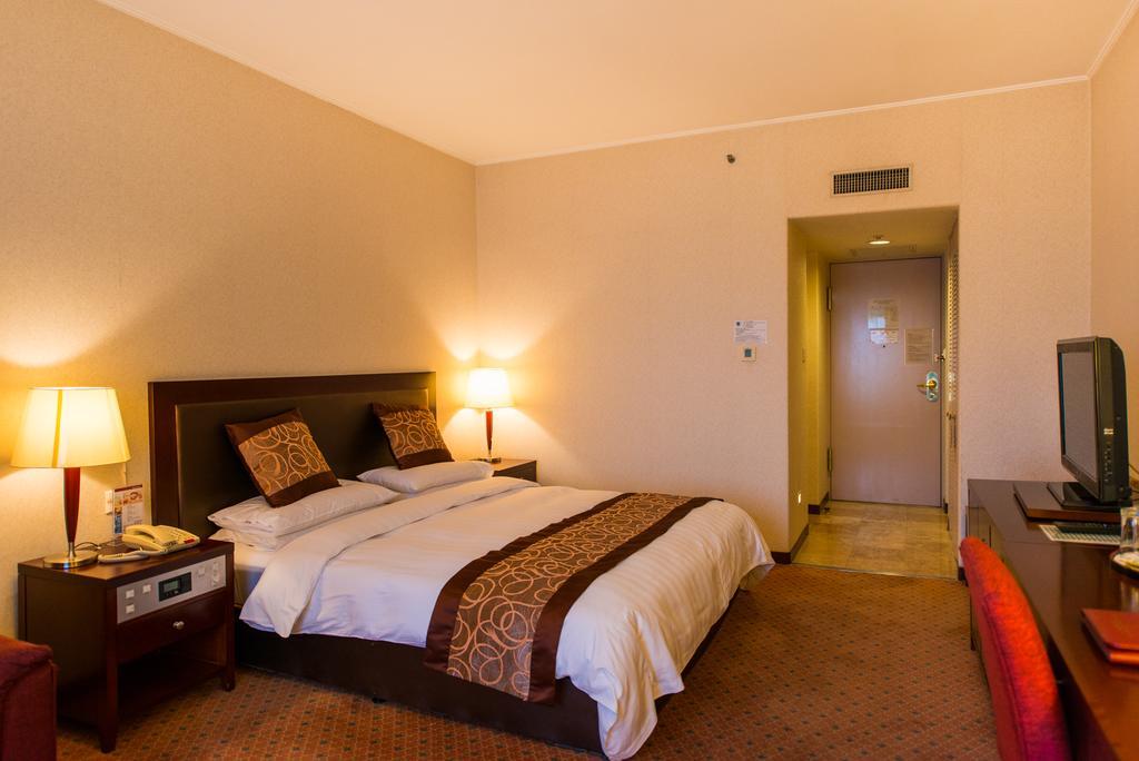 Shanghai International Airport Hotel Екстериор снимка