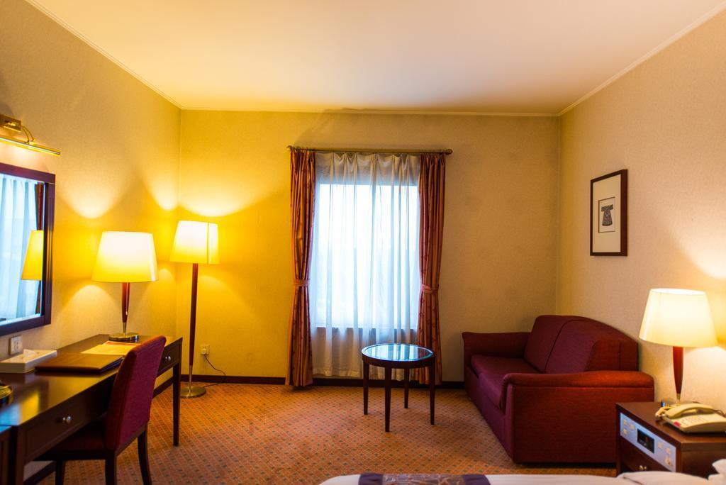 Shanghai International Airport Hotel Екстериор снимка